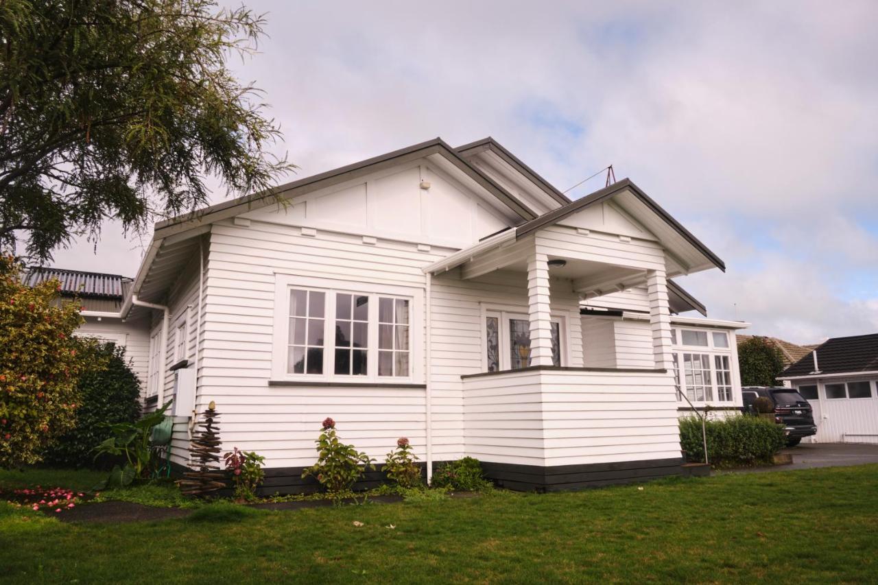 Victorian Designs - Spacious Home In Rotorua Central Dış mekan fotoğraf